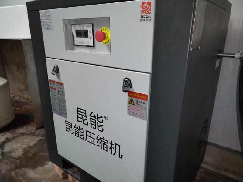 怎么快速鑒別成都空壓機潤滑油是否需要更換？ 